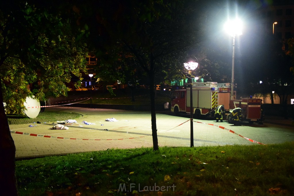 Einsatz BF Messerstecherei Koeln Neustadt Nord Eberplatz Platzmitte P040.JPG - Miklos Laubert